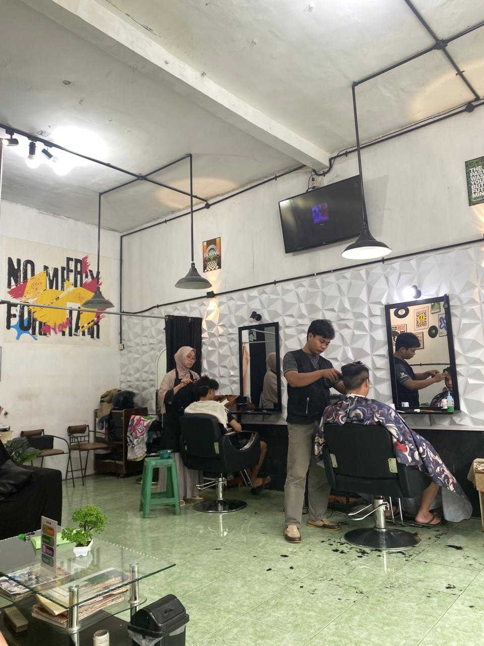 Contoh model rambut pria di Ananta Barbershop